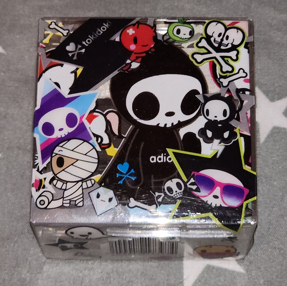 TOKIDOKI x Sephora Cromatico eyeshadow Adios